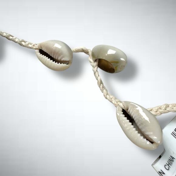 Free People Maui Shell Necklace Bohemian Beach Neutral Natural Resort Vaca NEW - Picture 7 of 9